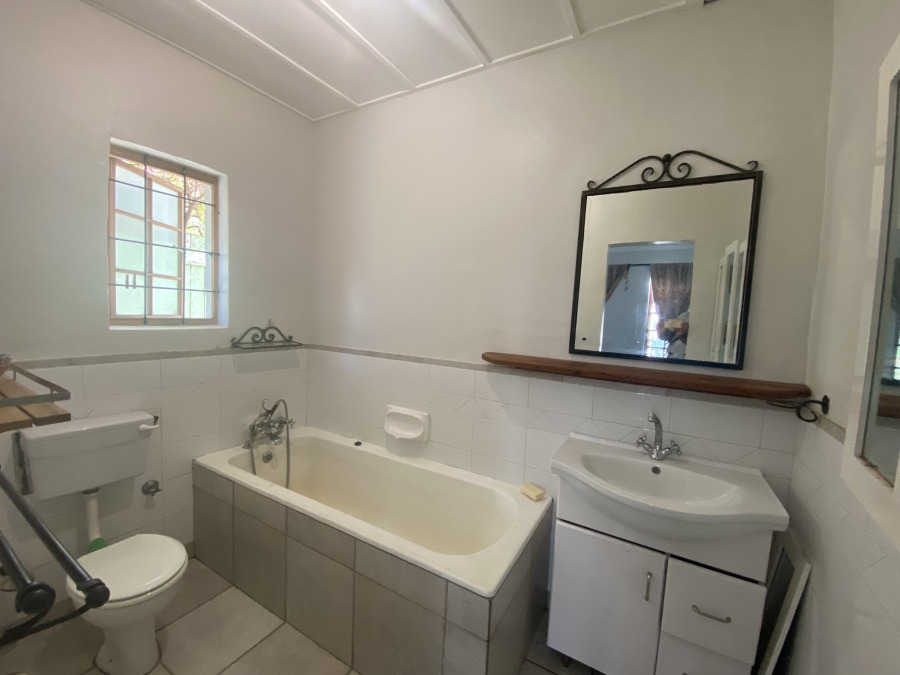To Let 2 Bedroom Property for Rent in Muizenberg Western Cape